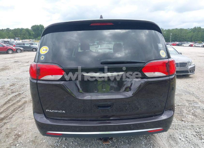 Photo 16 of 2017 Chrysler Pacifica TOURING-L (VIN 2C4RC1BG5HR603400)