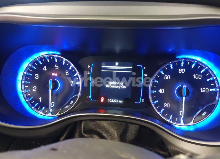 Photo 7 of 2018 Chrysler Pacifica TOURING L (VIN 2C4RC1BG5JR193591)