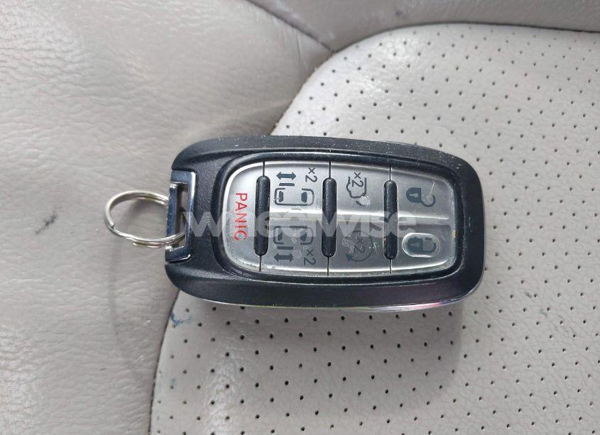 Photo 11 of 2018 Chrysler Pacifica TOURING L (VIN 2C4RC1BG5JR260660)