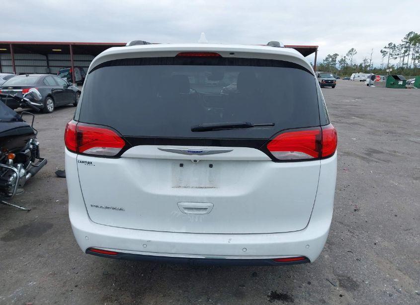 Photo 16 of 2018 Chrysler Pacifica TOURING L (VIN 2C4RC1BG5JR269956)