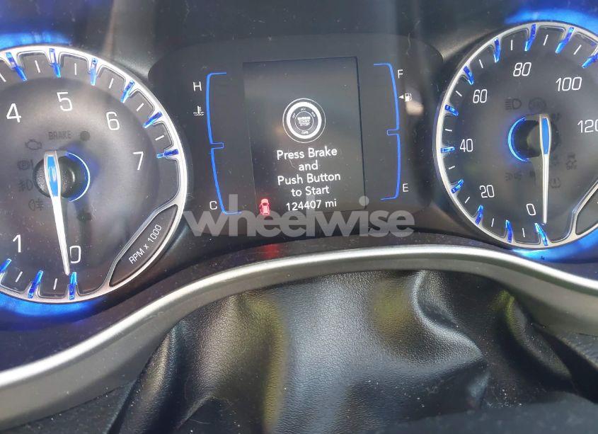 Photo 7 of 2020 Chrysler Pacifica TOURING L (VIN 2C4RC1BG5LR182898)