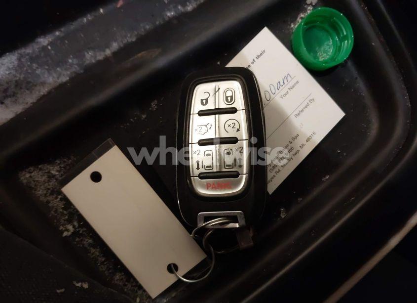 Photo 11 of 2020 Chrysler Pacifica TOURING L (VIN 2C4RC1BG5LR266591)