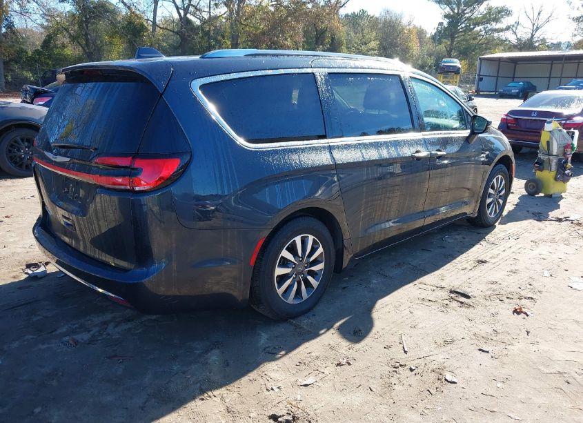 Photo 4 of 2021 Chrysler Pacifica TOURING L (VIN 2C4RC1BG5MR512234)