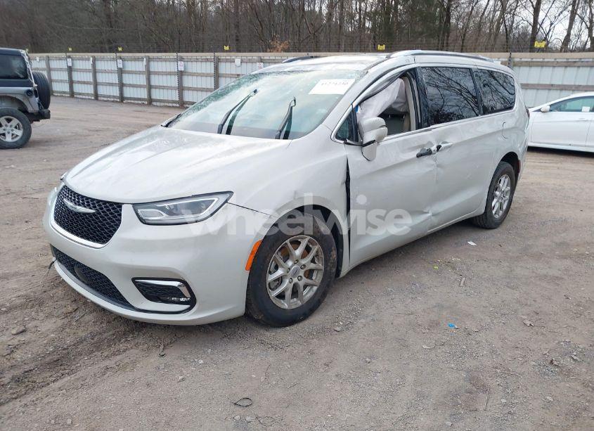 Photo 2 of 2021 Chrysler Pacifica TOURING L (VIN 2C4RC1BG5MR538557)