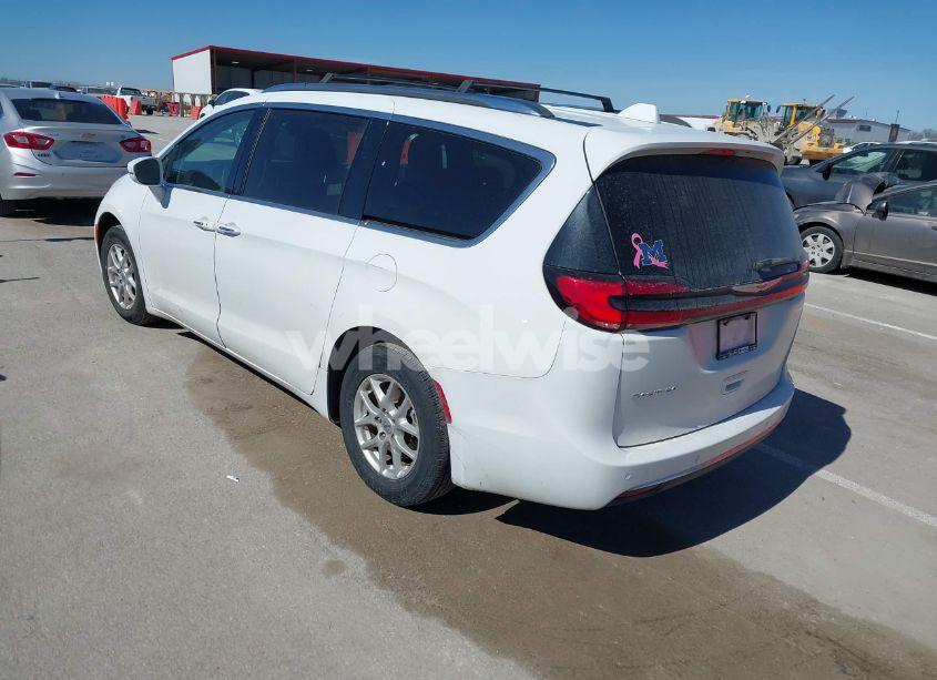 Photo 3 of 2021 Chrysler Pacifica TOURING L (VIN 2C4RC1BG5MR552653)
