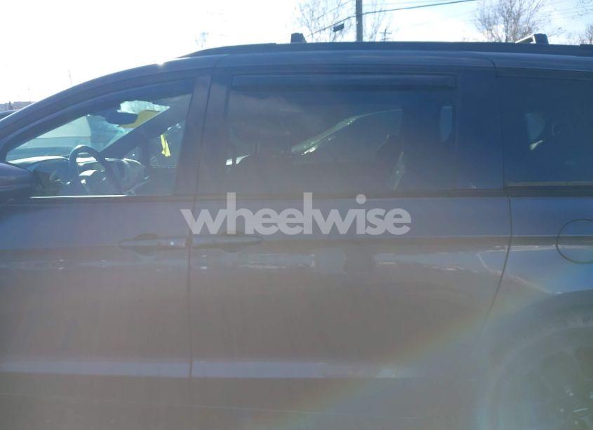 Photo 14 of 2021 Chrysler Pacifica TOURING L (VIN 2C4RC1BG5MR560977)