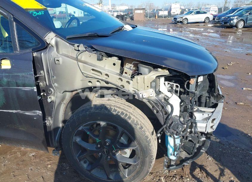 Photo 6 of 2021 Chrysler Pacifica TOURING L (VIN 2C4RC1BG5MR560977)