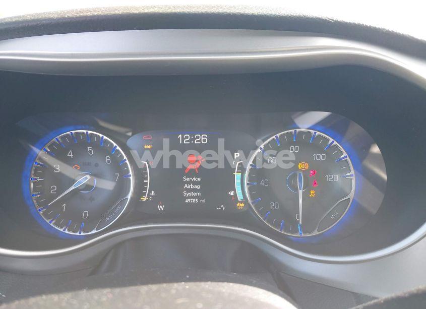 Photo 7 of 2021 Chrysler Pacifica TOURING L (VIN 2C4RC1BG5MR560977)