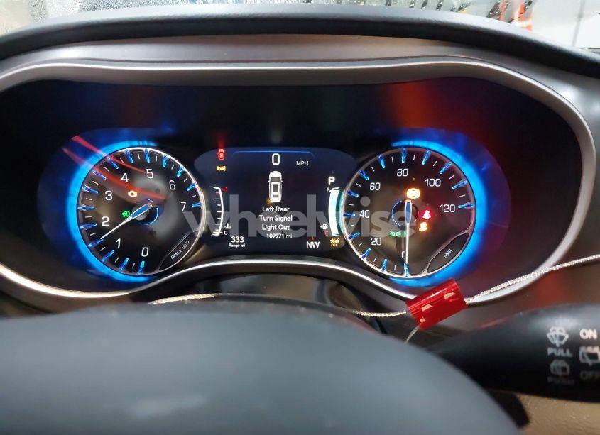 Photo 7 of 2021 Chrysler Pacifica TOURING L (VIN 2C4RC1BG5MR588987)