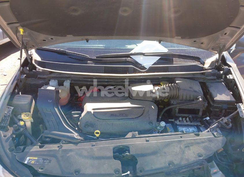Photo 10 of 2022 Chrysler Pacifica TOURING L (VIN 2C4RC1BG5NR151928)