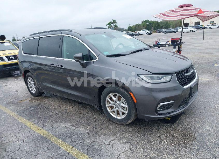 2022 Chrysler Pacifica TOURING L (VIN 2C4RC1BG5NR160824) main photo