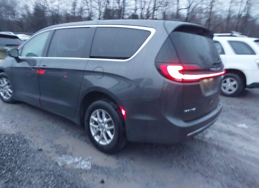 Photo 3 of 2023 Chrysler Pacifica TOURING L (VIN 2C4RC1BG5PR502341)