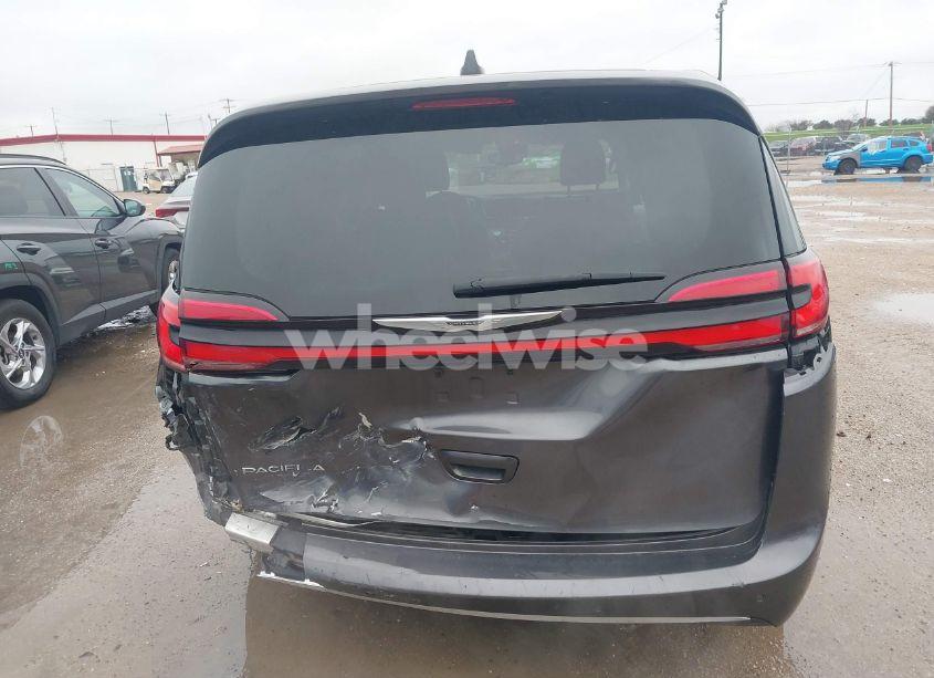 Photo 16 of 2023 Chrysler Pacifica TOURING L (VIN 2C4RC1BG5PR546680)