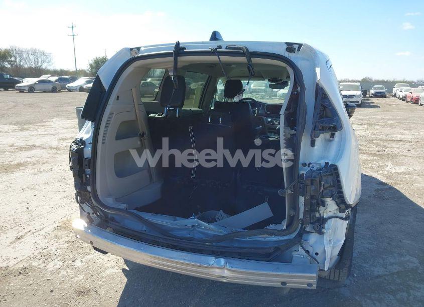 Photo 17 of 2024 Chrysler Pacifica TOURING L (VIN 2C4RC1BG5RR120118)