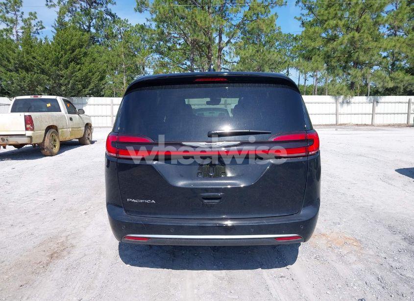Photo 16 of 2025 Chrysler Pacifica SELECT (VIN 2C4RC1BG5SR505989)