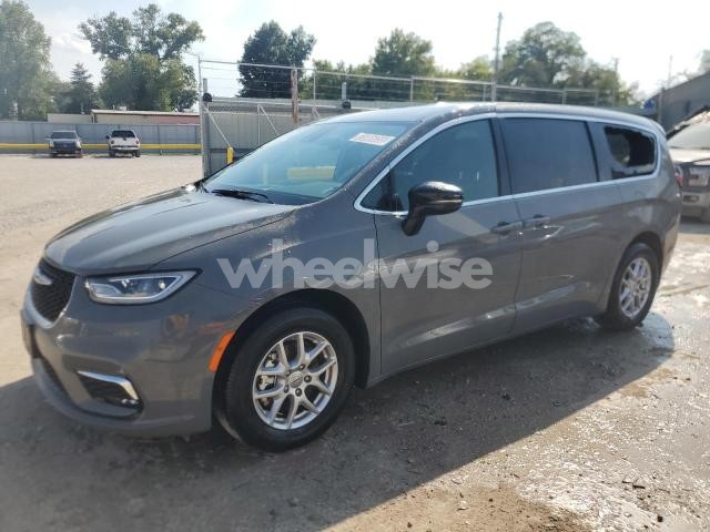 Photo 10 of 2025 CHRYSLER PACIFICA SELECT N/A (VIN 2C4RC1BG5SR542606)