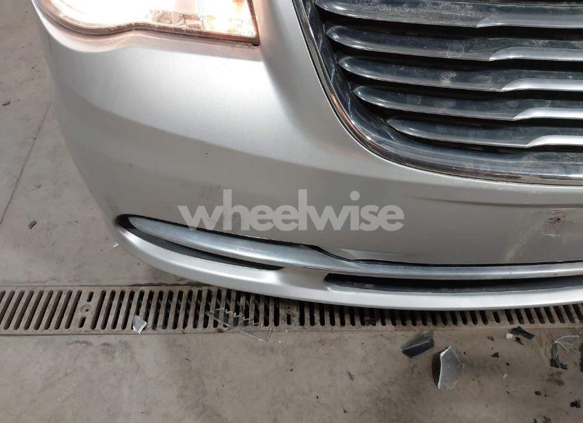 Photo 6 of 2012 Chrysler Town & COUNTRY TOURING (VIN 2C4RC1BG6CR126114)