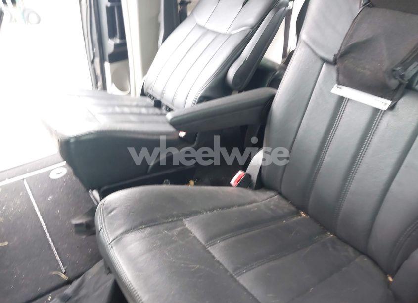 Photo 8 of 2012 Chrysler Town & COUNTRY TOURING (VIN 2C4RC1BG6CR126517)