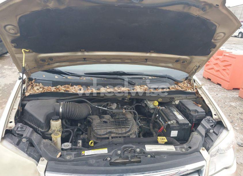 Photo 10 of 2012 Chrysler Town & COUNTRY TOURING (VIN 2C4RC1BG6CR138280)