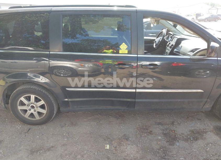 Photo 13 of 2012 Chrysler Town & COUNTRY TOURING (VIN 2C4RC1BG6CR186295)