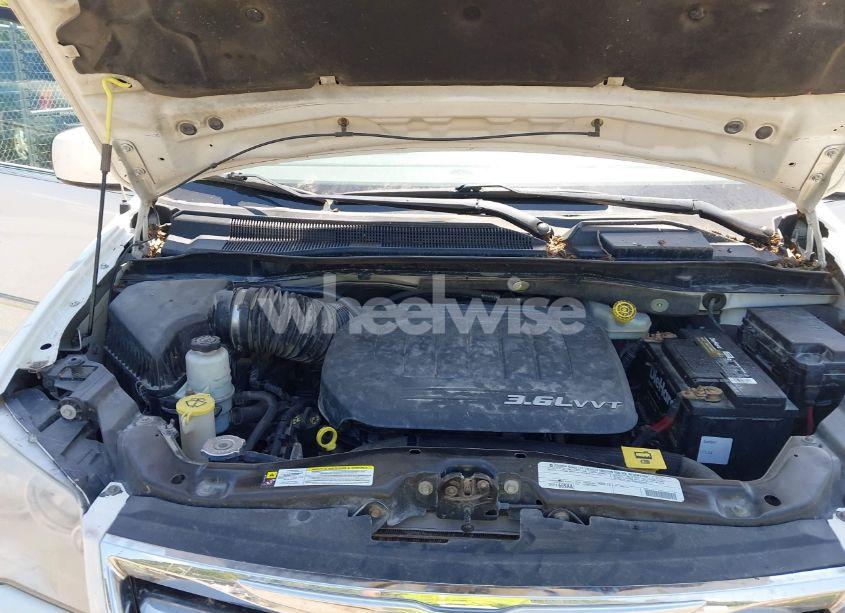 Photo 10 of 2012 Chrysler Town & COUNTRY TOURING (VIN 2C4RC1BG6CR188953)