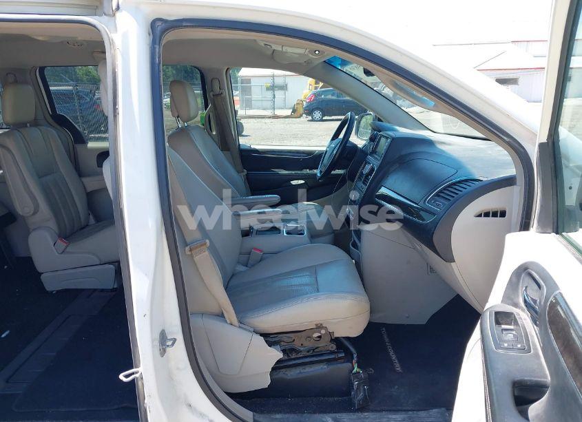 Photo 5 of 2012 Chrysler Town & COUNTRY TOURING (VIN 2C4RC1BG6CR188953)