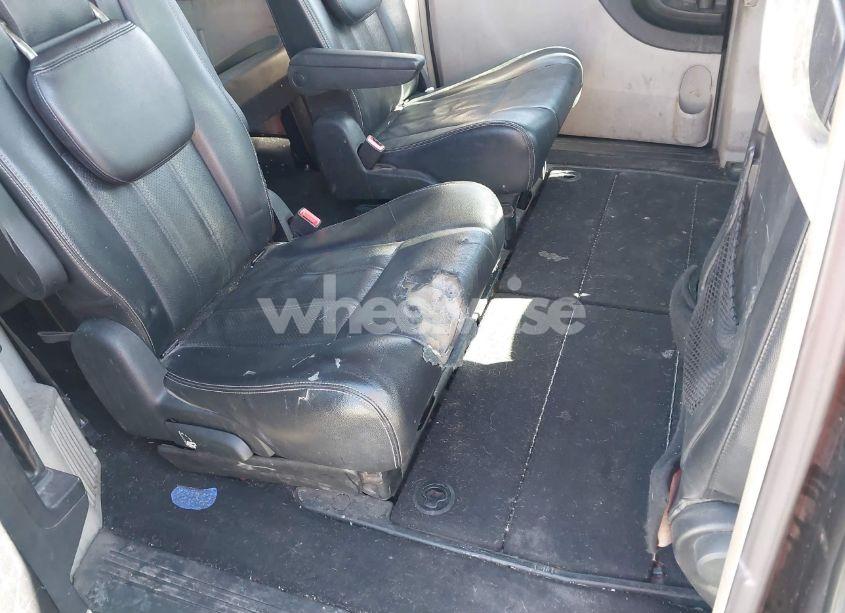 Photo 8 of 2012 Chrysler Town & COUNTRY TOURING (VIN 2C4RC1BG6CR423738)