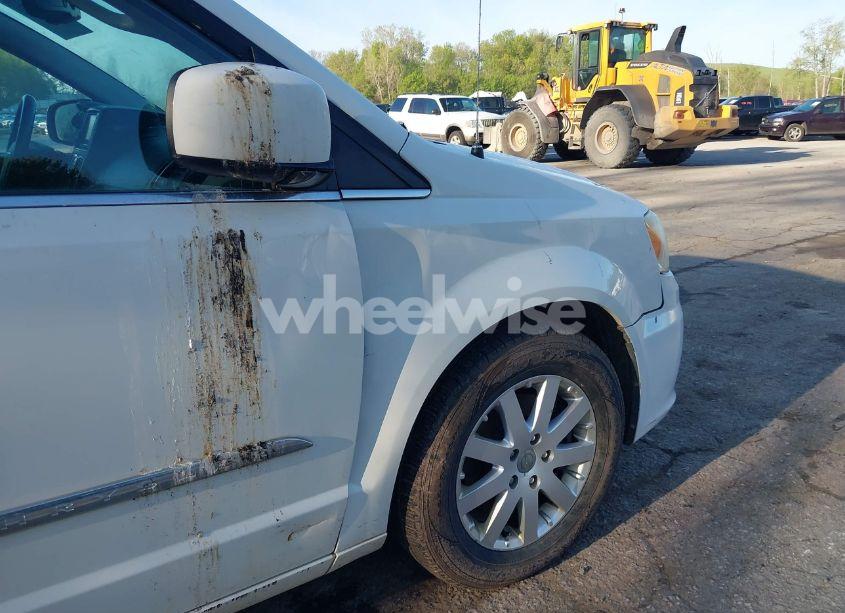 Photo 14 of 2013 Chrysler Town & COUNTRY TOURING (VIN 2C4RC1BG6DR540964)