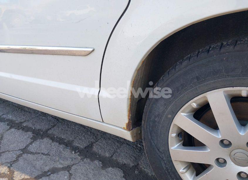 Photo 16 of 2013 Chrysler Town & COUNTRY TOURING (VIN 2C4RC1BG6DR540964)