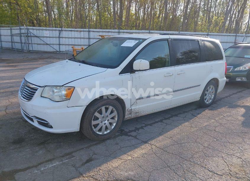 Photo 2 of 2013 Chrysler Town & COUNTRY TOURING (VIN 2C4RC1BG6DR540964)