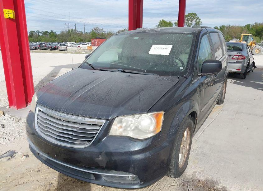 Photo 2 of 2013 Chrysler Town & COUNTRY TOURING (VIN 2C4RC1BG6DR595110)