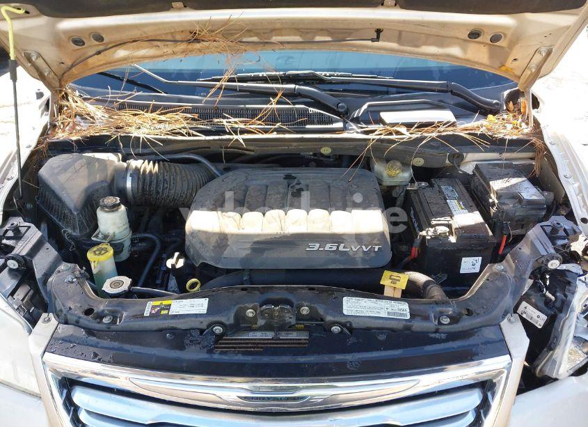 Photo 10 of 2013 Chrysler Town & COUNTRY TOURING (VIN 2C4RC1BG6DR605618)