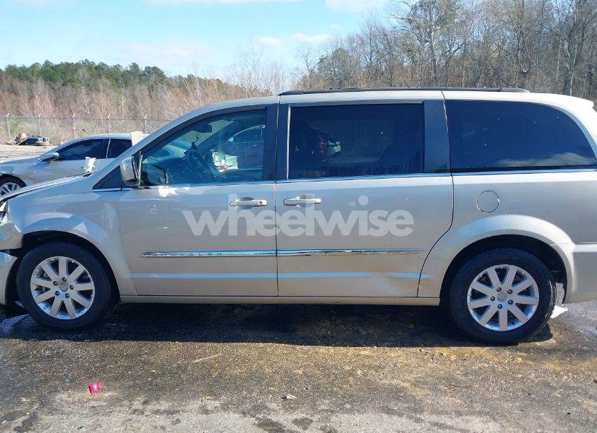 Photo 14 of 2013 Chrysler Town & COUNTRY TOURING (VIN 2C4RC1BG6DR605618)