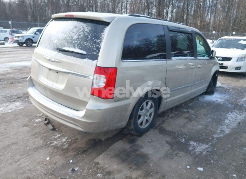 Photo 4 of 2013 Chrysler Town & COUNTRY TOURING (VIN 2C4RC1BG6DR638280)