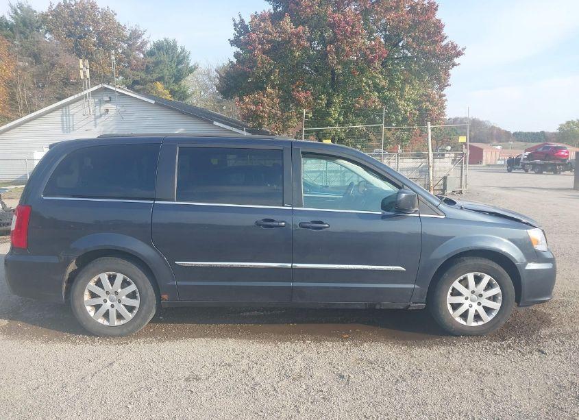 Photo 13 of 2013 Chrysler Town & COUNTRY TOURING (VIN 2C4RC1BG6DR677032)