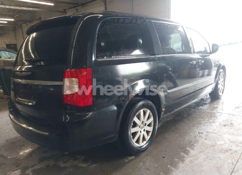 Photo 4 of 2013 Chrysler Town & COUNTRY TOURING (VIN 2C4RC1BG6DR743854)