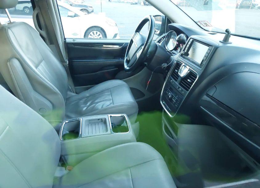 Photo 5 of 2013 Chrysler Town & COUNTRY TOURING (VIN 2C4RC1BG6DR777650)