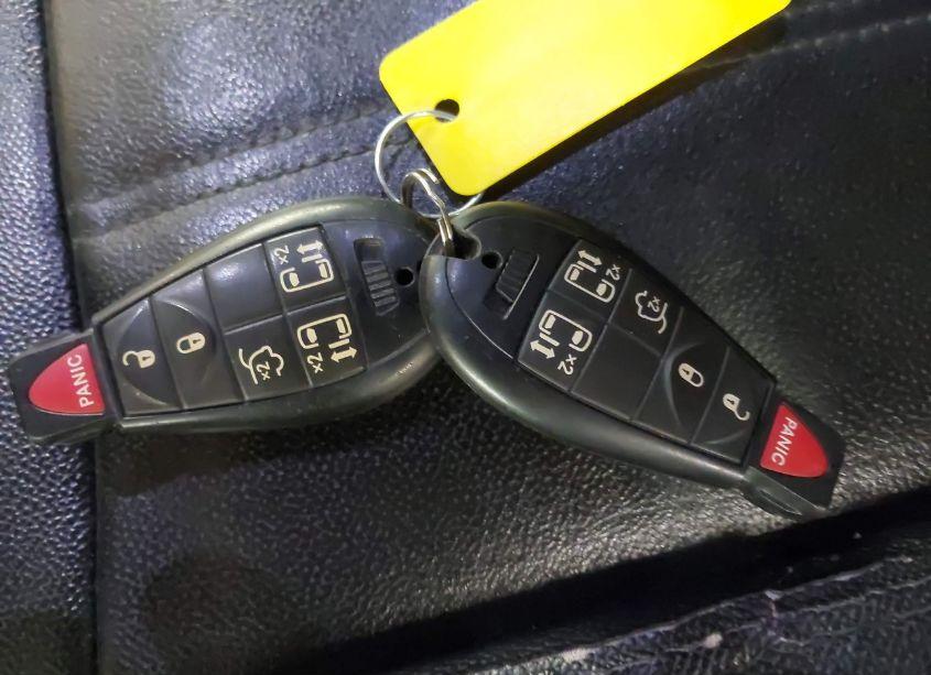 Photo 11 of 2014 Chrysler Town & COUNTRY TOURING (VIN 2C4RC1BG6ER125063)