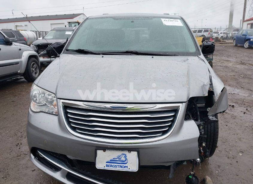 Photo 12 of 2014 Chrysler Town & COUNTRY TOURING (VIN 2C4RC1BG6ER126813)