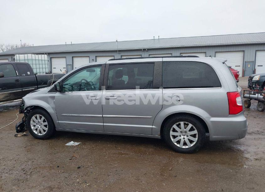 Photo 14 of 2014 Chrysler Town & COUNTRY TOURING (VIN 2C4RC1BG6ER126813)