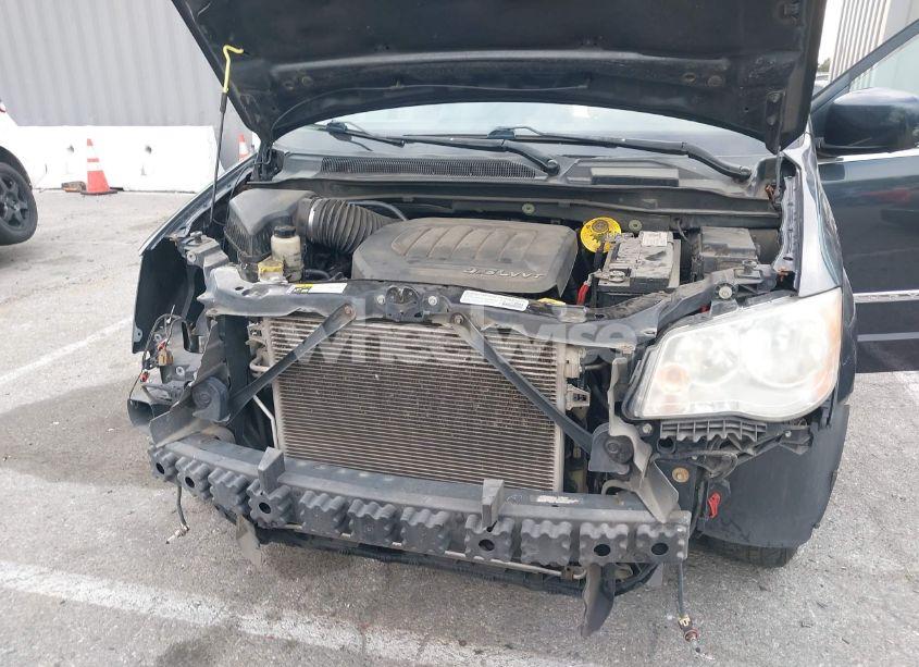 Photo 6 of 2014 Chrysler Town & COUNTRY TOURING (VIN 2C4RC1BG6ER189216)