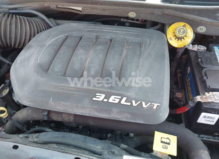 Photo 10 of 2014 Chrysler Town & COUNTRY TOURING (VIN 2C4RC1BG6ER196392)