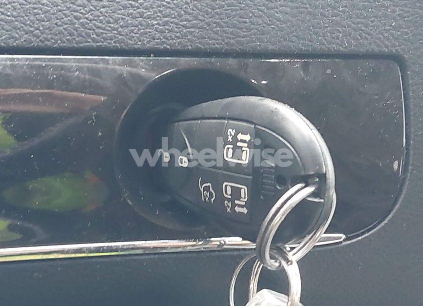 Photo 11 of 2014 Chrysler Town & COUNTRY TOURING (VIN 2C4RC1BG6ER208900)