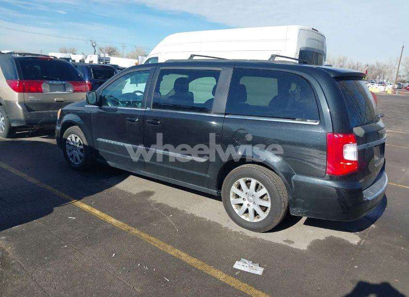 Photo 3 of 2014 Chrysler Town & COUNTRY TOURING (VIN 2C4RC1BG6ER215622)