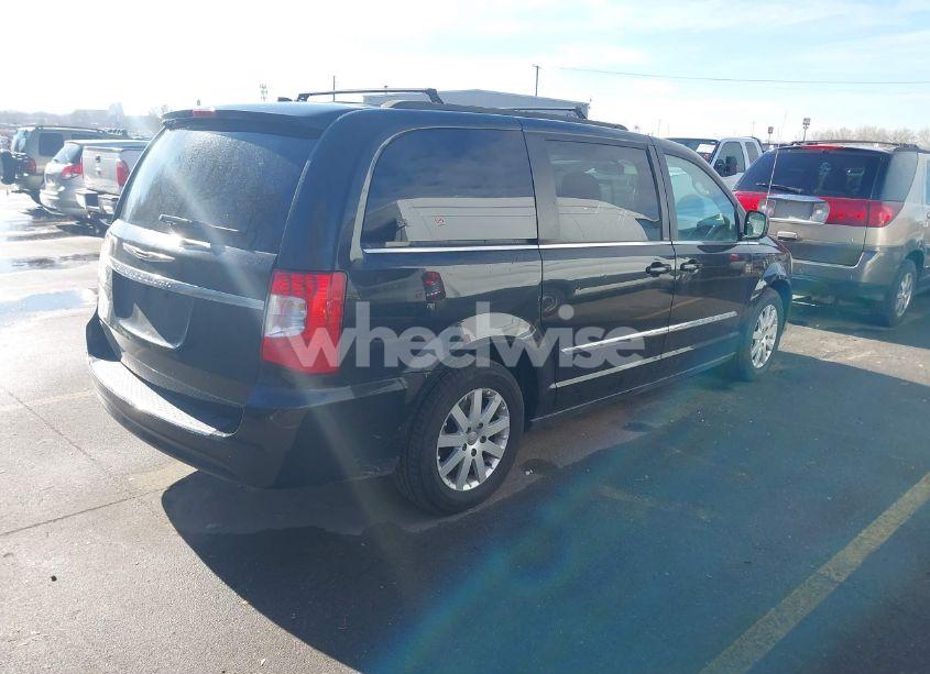 Photo 4 of 2014 Chrysler Town & COUNTRY TOURING (VIN 2C4RC1BG6ER215622)