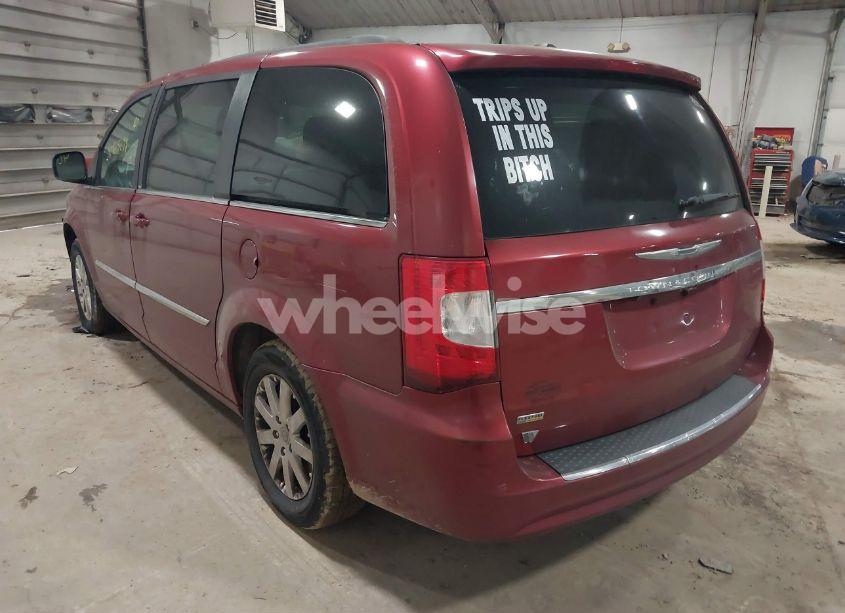 Photo 3 of 2014 Chrysler Town & COUNTRY TOURING (VIN 2C4RC1BG6ER216429)