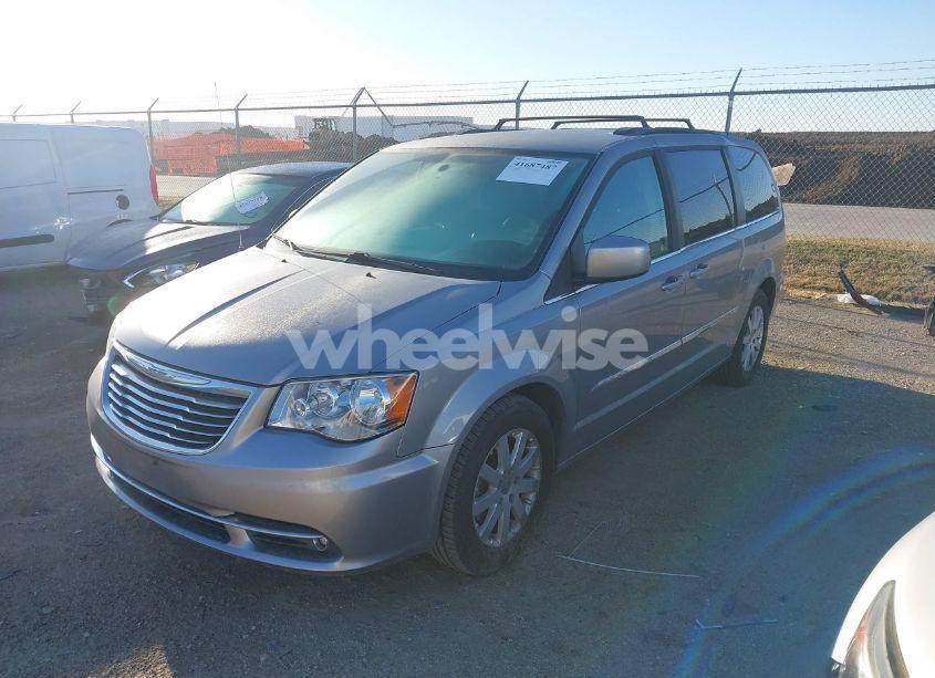 Photo 2 of 2014 Chrysler Town & COUNTRY TOURING (VIN 2C4RC1BG6ER234378)