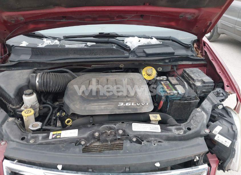 Photo 10 of 2014 Chrysler Town & COUNTRY TOURING (VIN 2C4RC1BG6ER280079)