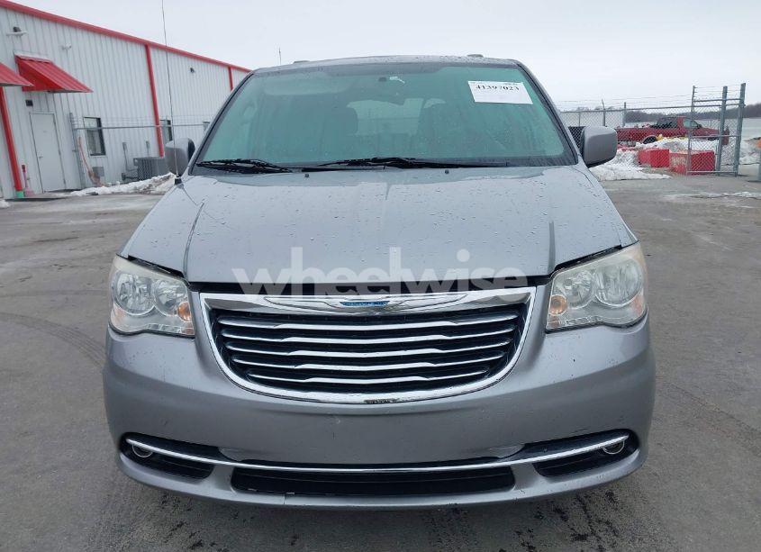 Photo 12 of 2014 Chrysler Town & COUNTRY TOURING (VIN 2C4RC1BG6ER295410)