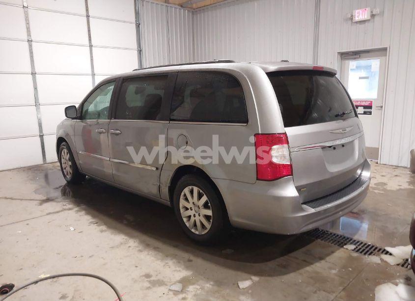 Photo 3 of 2014 Chrysler Town & COUNTRY TOURING (VIN 2C4RC1BG6ER295410)
